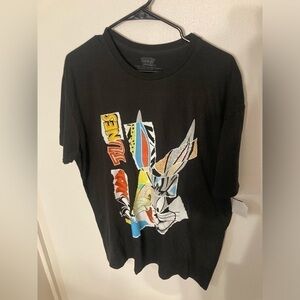 Looney Tunes black t- Shirt in size XL. NWT. Brand new